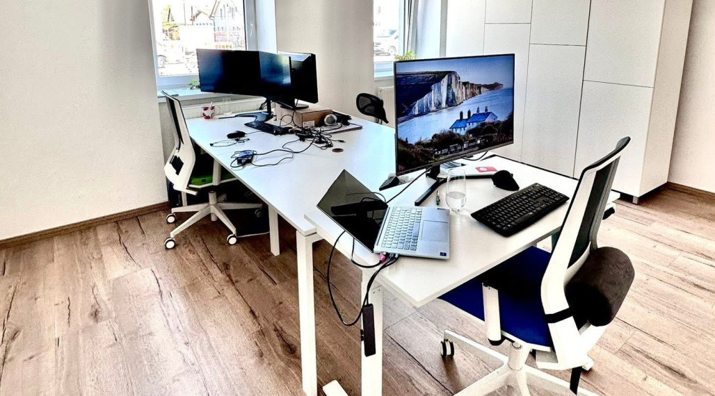 PRENAJATÉ -Na prenájom kancelária, komerčný priestor, Trenčín, 25 m2, Bratislavská