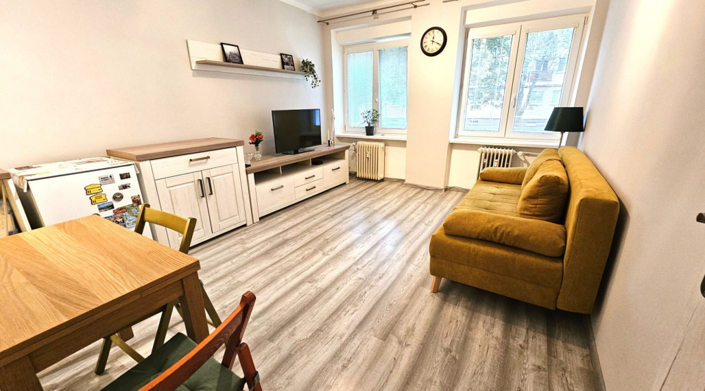 REZERVOVANÉ - Na predaj 1 izbový byt prerobený na 2 izbový, Trenčín, ul. 28.októbra