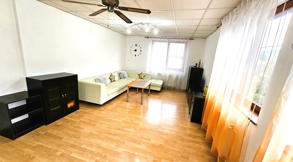 Na prenájom zariadený 3 izbový byt, 120 m2, Trenčín, ul. Opatovská