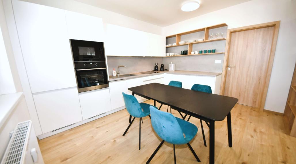 Na predaj 2 izbový byt s garážou v novostavbe, Trenčín, 72 m2, rezidencia Zlatovská