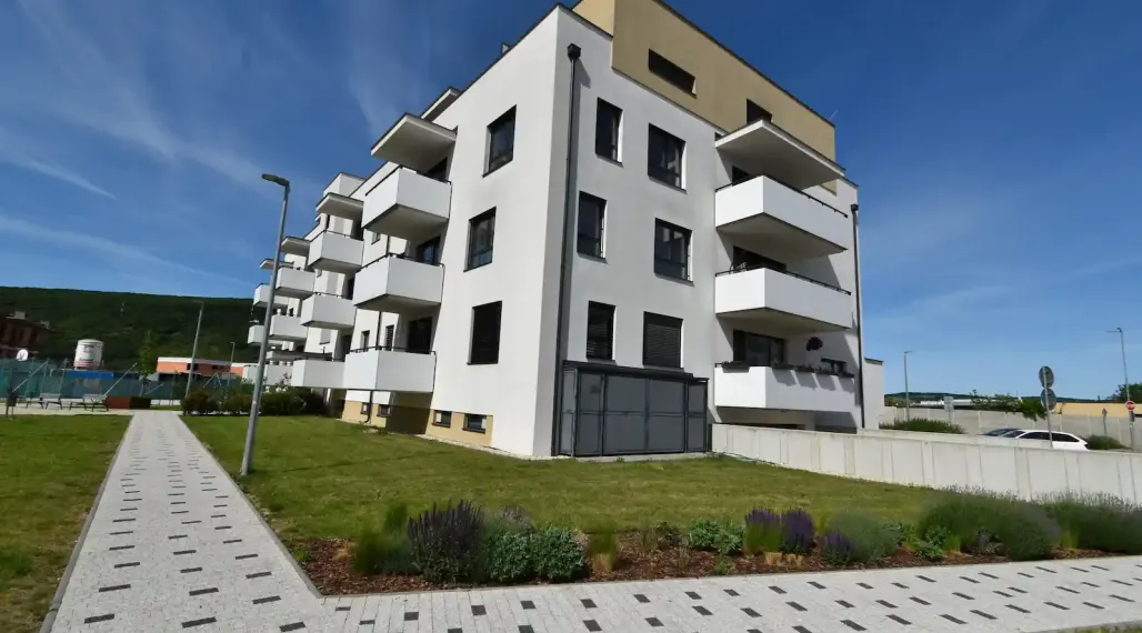 Na predaj | 3 izbový byt | garáž | Trenčín | Vinohrady