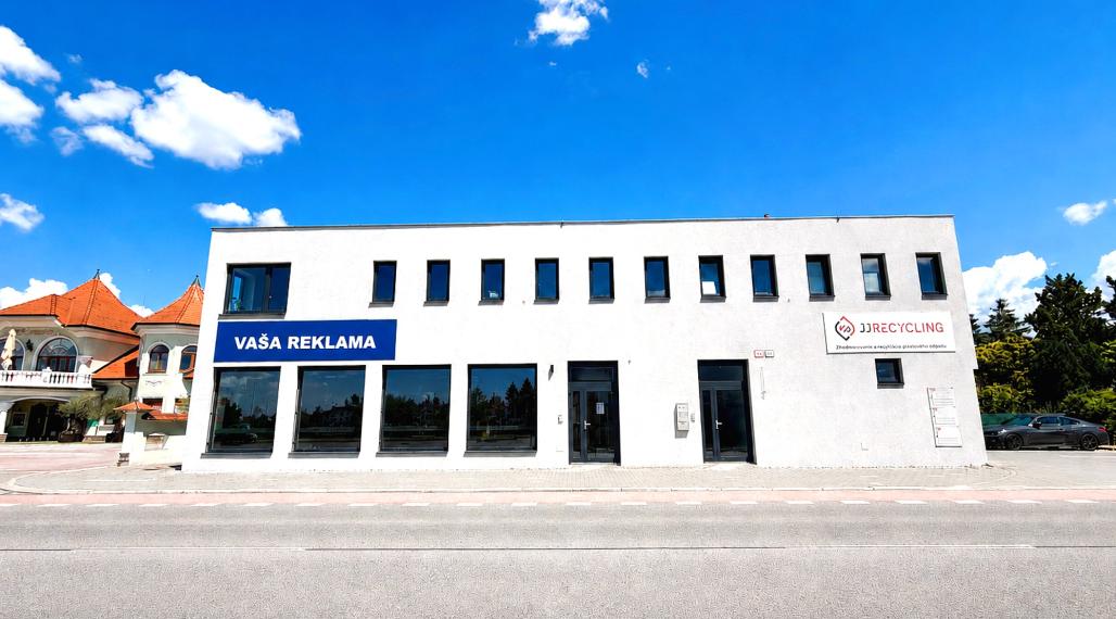 Na prenájom | obchodný - komerčný priestor | 100 m2 | Trenčín | Brnianska