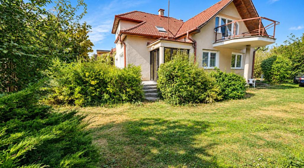 Na predaj | 6 izbový rodinný dom | Trenčianske Stankovce | časť Sedličná