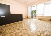 Na prenájom | obchodný priestor | 50 m2 | Trenčín | Piaristická