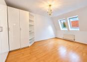 Na predaj | 2 izbový byt s parkovaním | tehla | Trenčín | 74 m2