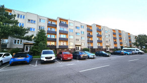 Na predaj 3-izbový byt s balkónom, lodžiou, klimatizáciou a parkovaním – Trenčín, Bavlnárska