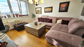 Na predaj 3-izbový byt s balkónom, lodžiou, klimatizáciou a parkovaním – Trenčín, Bavlnárska