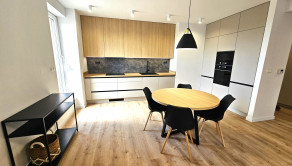 Na prenájom zariadený 3 izbový byt s garážovým parkovaním, Trenčín, Villa park