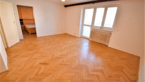 Na prenájom 2 izbový byt v centre s lodžiou, Trenčín, ul. Inovecká