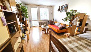 Na prenájom zariadená garsónka s balkónom, Trenčín, Staničná