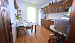 Na predaj 3 izbový byt v centre mesta s novou lodžiou, Dubnica nad Váhom, Centrum II