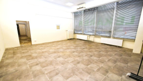 Na prenájom obchodný / komerčný priestor, 131 m2, Trenčín