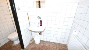 Na prenájom obchodný / komerčný priestor, 131 m2, Trenčín