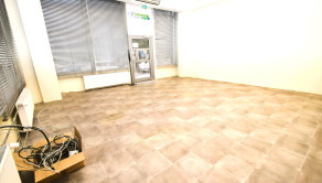 Na prenájom obchodný / komerčný priestor, 131 m2, Trenčín