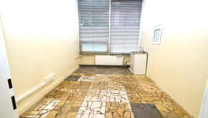 Na prenájom obchodný / komerčný priestor, 131 m2, Trenčín