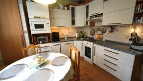 Na predaj 3 izbový byt s lodžiou, 77 m2, Trenčín ul. Halalovka