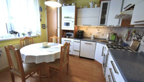 Na predaj 3 izbový byt s lodžiou, 77 m2, Trenčín ul. Halalovka