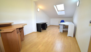 Na prenájom kancelársky priestor blízko centra mesta, 18 m2, Trenčín, ul. Piaristická