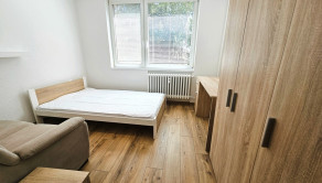 Na prenájom zariadený 3 izbový byt s balkónom, Trenčín, ul. Západná