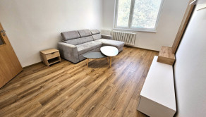 Na prenájom zariadený 3 izbový byt s balkónom, Trenčín, ul. Západná