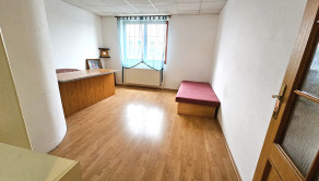 Na prenájom zariadený 3 izbový byt, 120 m2, Trenčín, ul. Opatovská