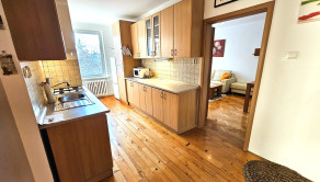 Na prenájom zariadený 3 izbový byt s balkónom v centre Trenčína, Soblahovská