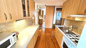 Na prenájom zariadený 3 izbový byt s balkónom v centre Trenčína, Soblahovská