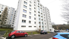 Na predaj veľký 3 izbový byt s lodžiou, 77 m2, Trenčín, Halalovka