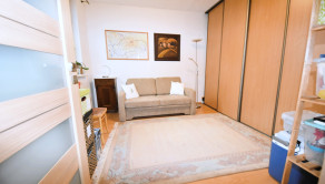 Na predaj veľký 3 izbový byt s lodžiou, 77 m2, Trenčín, Halalovka