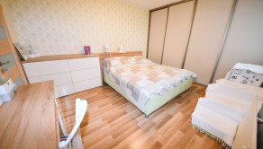 Na predaj veľký 3 izbový byt s lodžiou, 77 m2, Trenčín, Halalovka