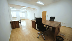 Na prenájom klimatizovaný kancelársky priestor blízko centra mesta, 50 m2, Trenčín, ul. Piaristická
