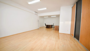 Na prenájom klimatizovaný kancelársky priestor blízko centra mesta, 50 m2, Trenčín, ul. Piaristická