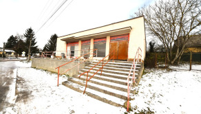 Na predaj komerčná budova s pozemkom, v centre obce, 424 m2, Moravské Lieskové