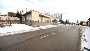 Na predaj komerčná budova s pozemkom, v centre obce, 424 m2, Moravské Lieskové