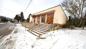 Na predaj komerčná budova s pozemkom, v centre obce, 424 m2, Moravské Lieskové