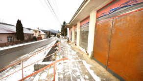 Na predaj komerčná budova s pozemkom, v centre obce, 424 m2, Moravské Lieskové