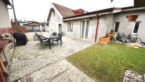 Na predaj zariadený 4 izbový rodinný dom, Nemšová, časť Ľuborča