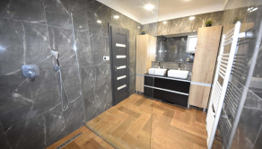 Na predaj zariadený 4 izbový rodinný dom, Nemšová, časť Ľuborča