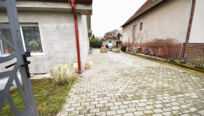 Na predaj zariadený 4 izbový rodinný dom, Nemšová, časť Ľuborča