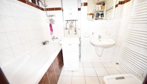 Na predaj veľký 2 izbový byt s garážou a záhradou, Dubnica nad Váhom