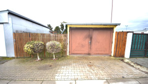 Na predaj veľký 2 izbový byt s garážou a záhradou, Dubnica nad Váhom