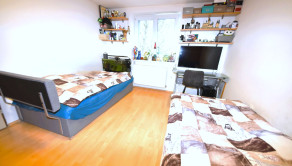 Na predaj veľký 2 izbový byt s garážou a záhradou, Dubnica nad Váhom