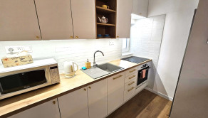 Na prenájom 3 izbový byt v centre mesta, 71 m2, Trenčín