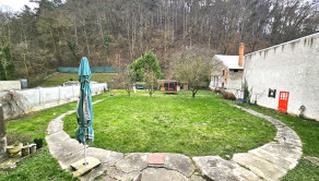 Na prenájom 3 izbový byt v centre mesta, 71 m2, Trenčín