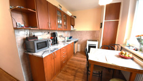 Na predaj veľký 2 izbový byt s balkónom, 57 m2, Nová Dubnica, ul. SNP