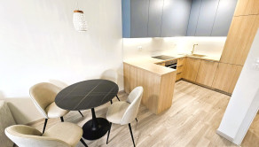 Na prenájom 2 izbový byt s lodžiou a park. miestom, Trenčín, Na pažiti