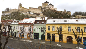 Na prenájom kancelária, komerčný priestor v centre, Trenčín, 65 m2, Mierové námestie