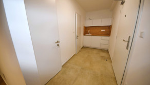 Na prenájom kancelária, komerčný priestor v centre, Trenčín, 38 m2, Mierové námestie