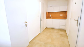 Na prenájom kancelária, kancelársky priestor v centre, Trenčín, 55 m2, Mierové námestie