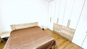 Na prenájom 2 izbový byt s balkónom a park. miestom, Trenčín, Rulandská